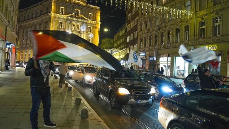 Celebration in Sarajevo as Trump announces deal reached for hostages in Gaza