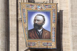 Pope Leo XIV celebrates Mass for the canonization of seven new saints in Vatican - 19 Oct 2025