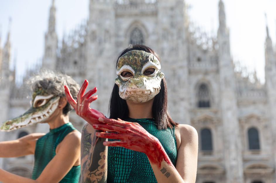 Milan, Piazza del Duomo: PETA’s animal rights flash mob kicks off Fashion Week