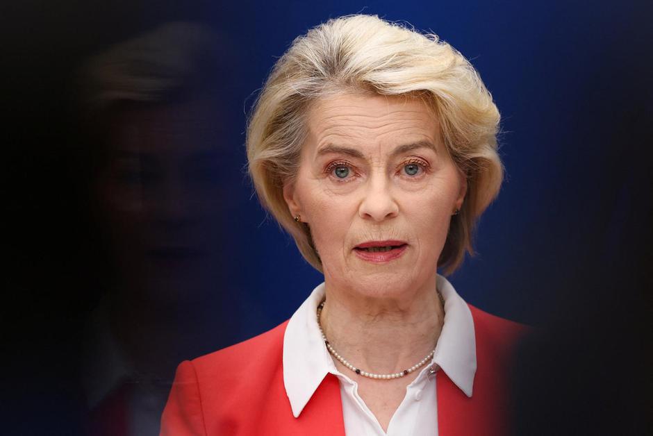 European Commission President Ursula von der Leyen holds a a press briefing in Brussels | Author: YVES HERMAN/REUTERS