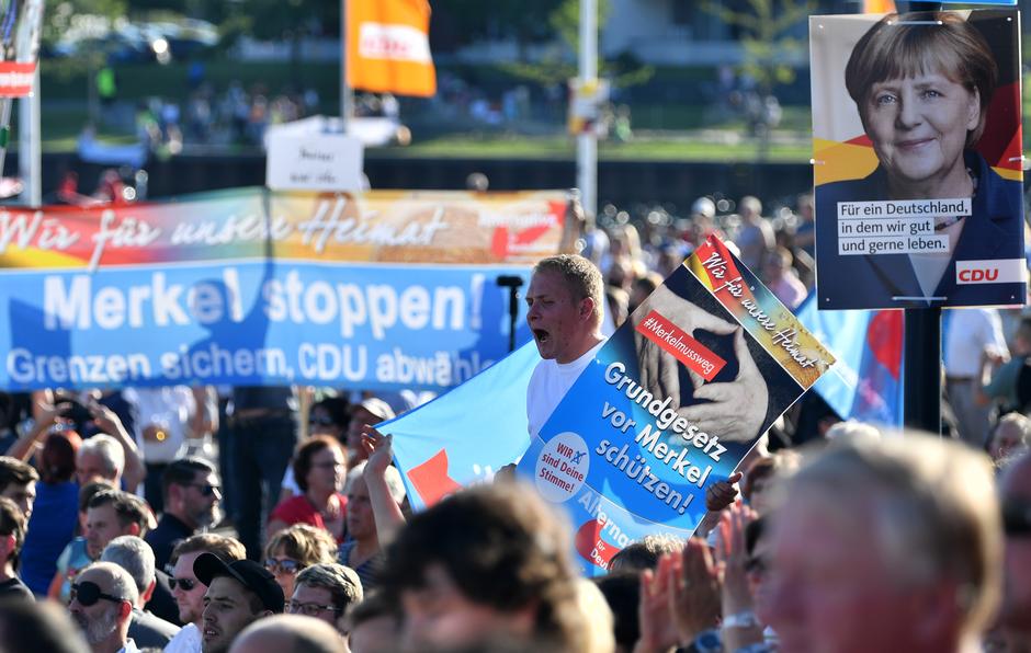 AfD, predizborni skup 2017. protiv A. Merkel | Author: Hendrik Schmidt/DPA/PIXSELL