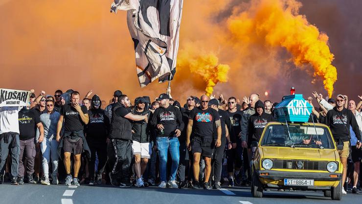 Split: Korteo Torcide prema stadionu Poljud