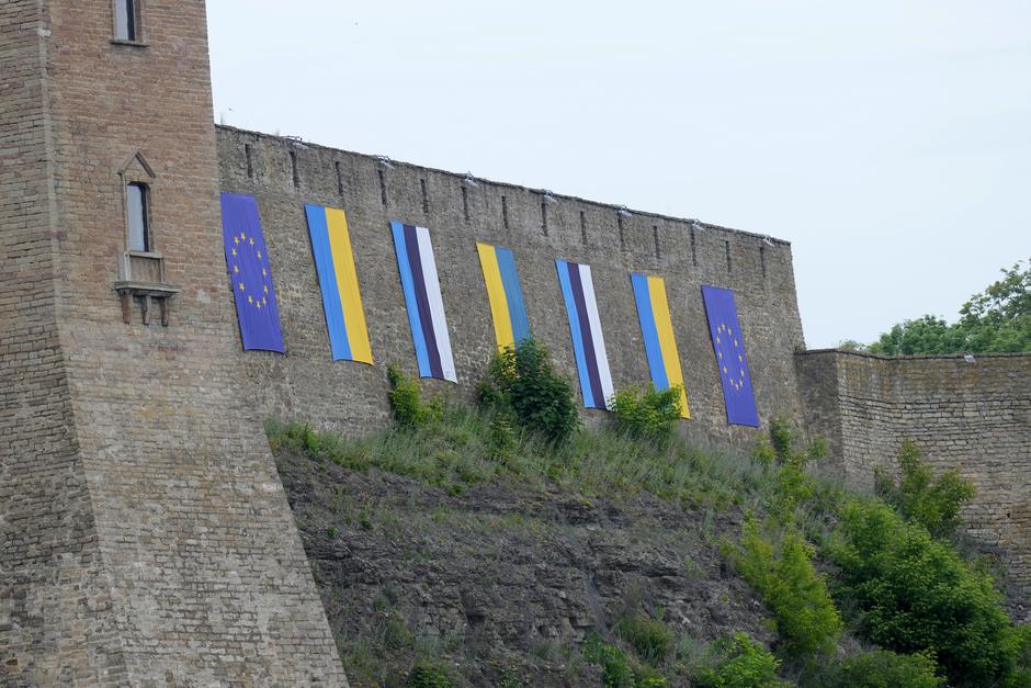 European Union, Estonian and Ukraine's flags hang in Narva | Author: Ints Kalnins
