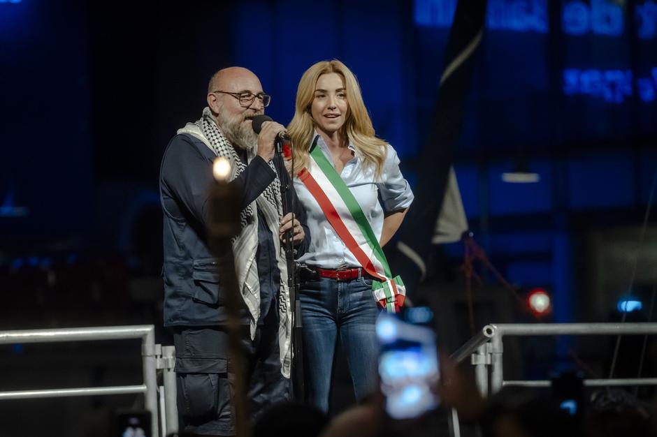 Torchlight Procession For Gaza, Genoa, Italy - 31 Aug 2025 | Author: 
