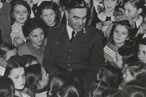 Ante Pavelic and Ustasha youth / Photo