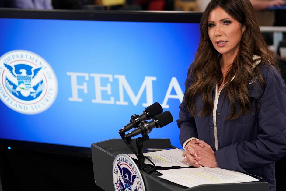 Press conference at the FEMA National Response Coordination Center in Washington | Author: Nathan Howard