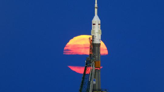 Supermjesec na kozmodromu u Kazahstanu