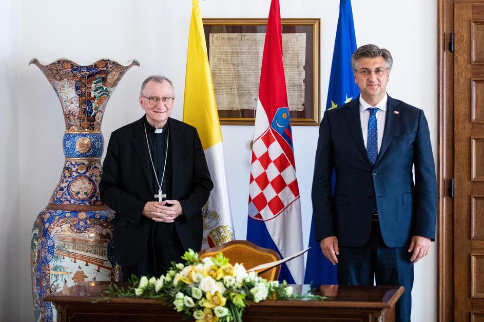 Split: Plenković se sastao s državnim tajnikom Sv. Stolice Pietrom Parolinom