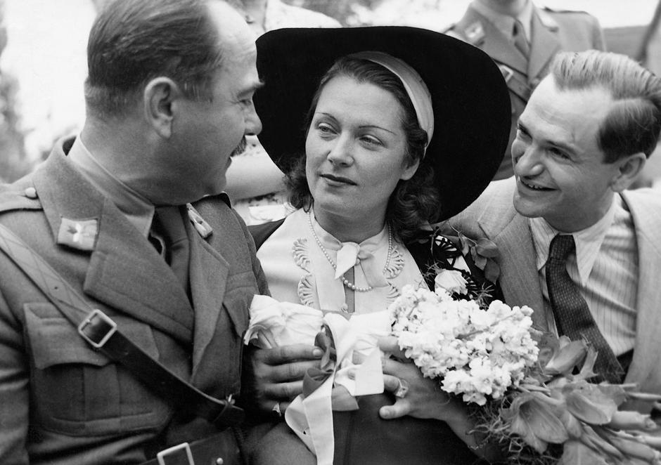 Olga Chekhova with politicians of the Ustasha, 1941 | Author: Profimedia