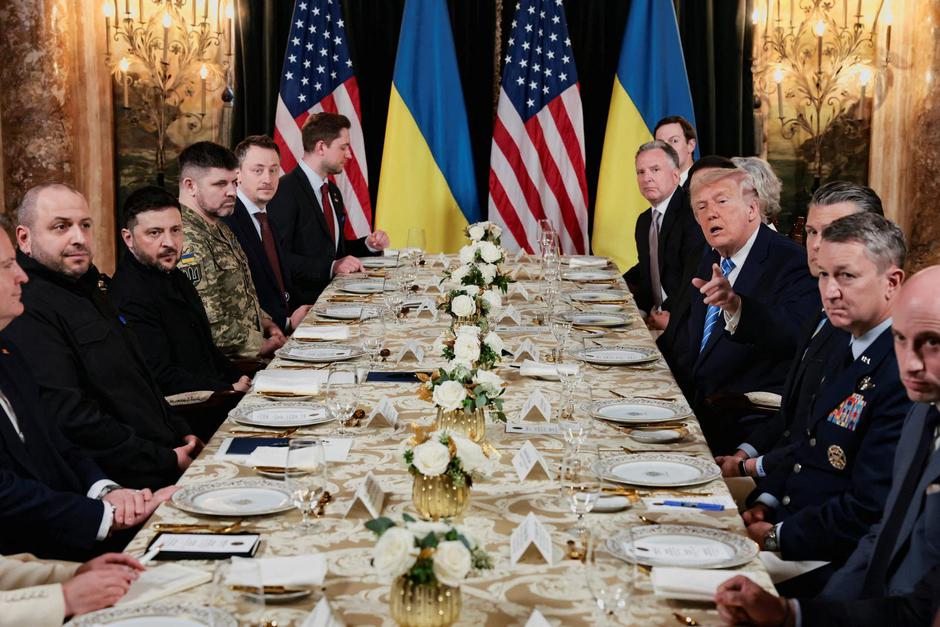 U.S. President Trump meets Ukrainian President Zelenskiy in Florida | Author: JONATHAN ERNST/REUTERS