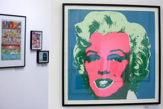24sata: Opatija: Otvorena izložba "POP ART - ZBIRKA INFELD"