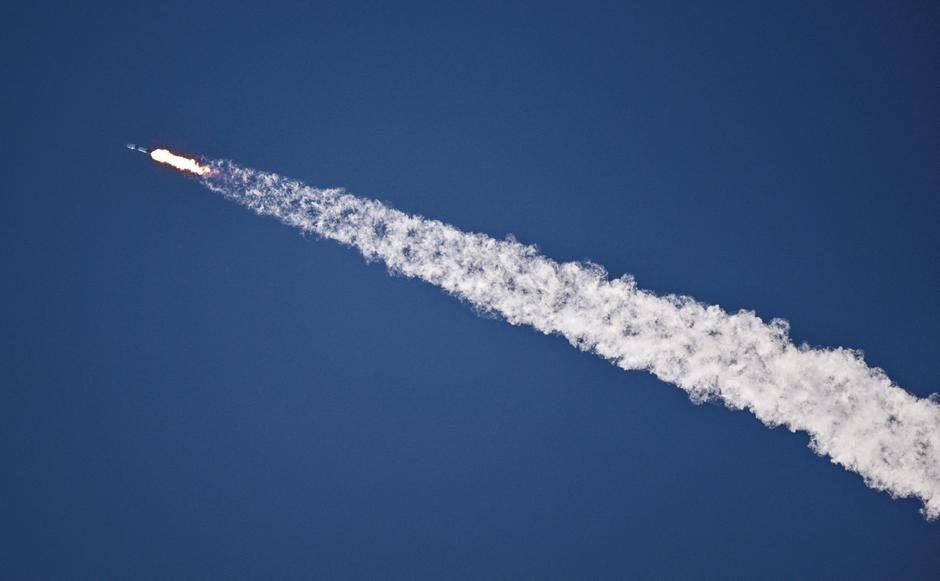 FILE PHOTO: A SpaceX Falcon 9 rocket lifts off from the Cape Canaveral Space Force Station | Author: Steve Nesius