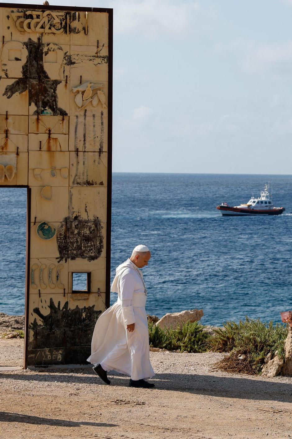 Pope Leo visits the Italian island of Lampedusa | Author: REMO CASILLI/REUTERS