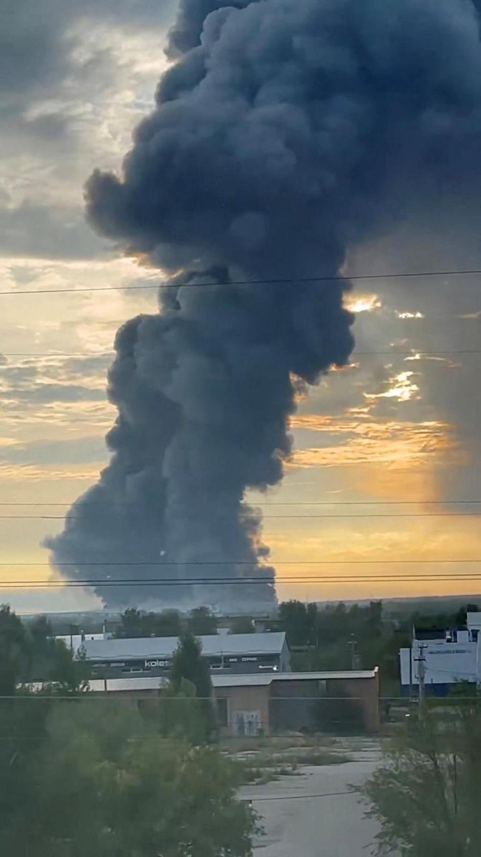 Ukrainian drones kill several, hit warehouse of Russian online retailer Ozon | Author: SOCIAL MEDIA/REUTERS