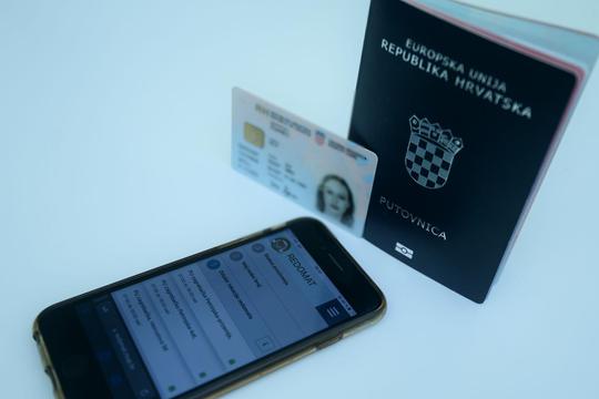 Policija pozvala građane da zamijene istekle osobne iskaznice kako bi se izbjegle gužve