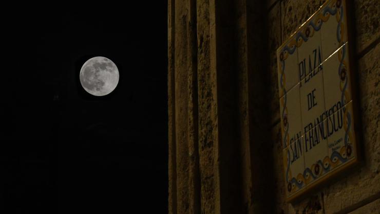 CUBA HAVANA MOON