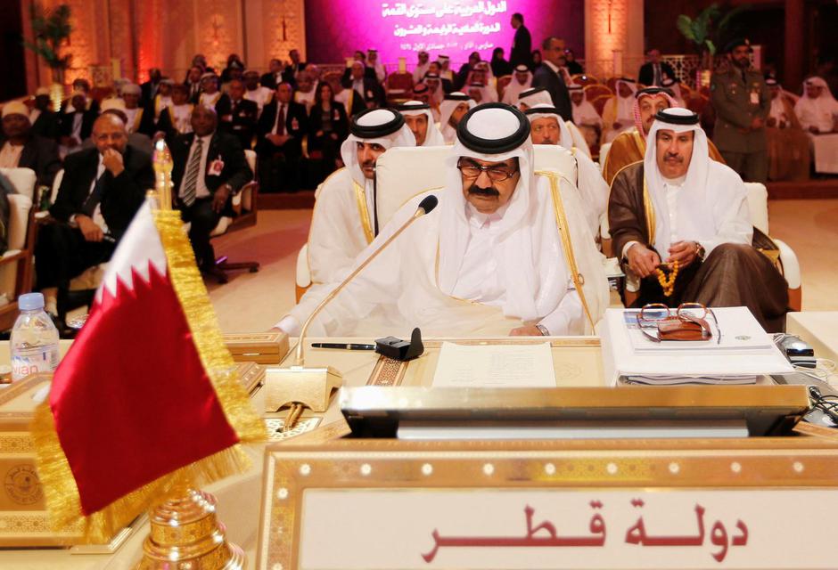 FILE PHOTO: Qatar Emir Sheikh Hamad bin Khalifa al-Thani attends the opening of the Arab League summit in Doha | Author: AHMED JADALLAH/REUTERS