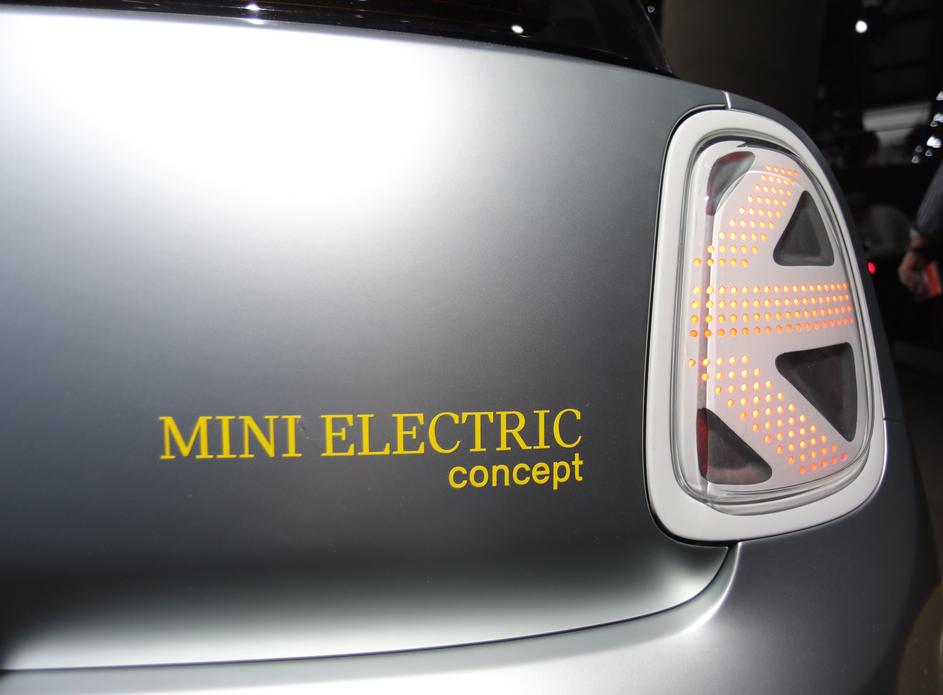 Električni Mini Morris