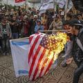 Gaza: Paljenjem američke zastave Palestinci prosvjedovail protiv Trumpove odluke o Jeruzalemu