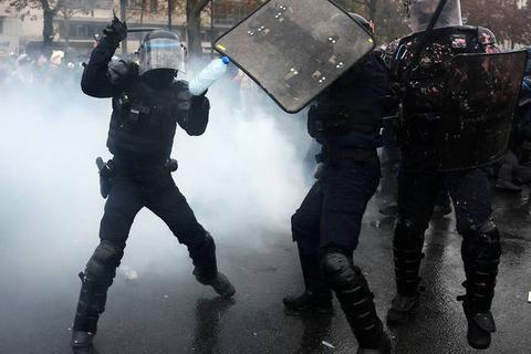 Feed/24Sata-News/2026-43/2026-10-24T162652Z-1600846594-Rc2S9Oa14F7U-Rtrmadp-3-France-Protest.Jpg