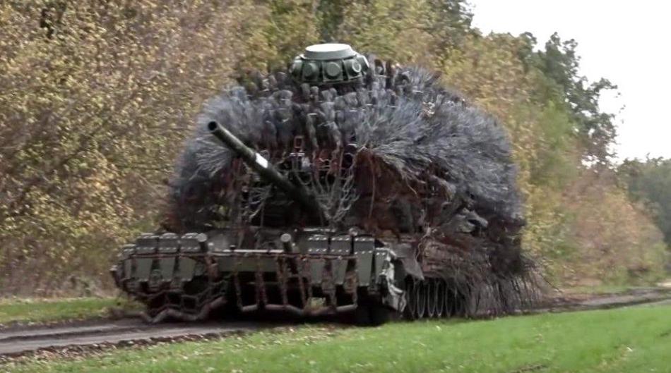 VIDEO Ukrajina se rugala ruskim "dlakavim" tenkovima. Sad proizvodi svoje verzije