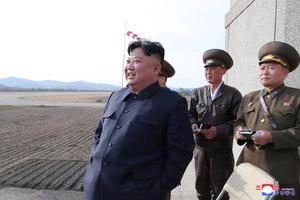 Kim Jong un na testiranju taktičkog naoružanja