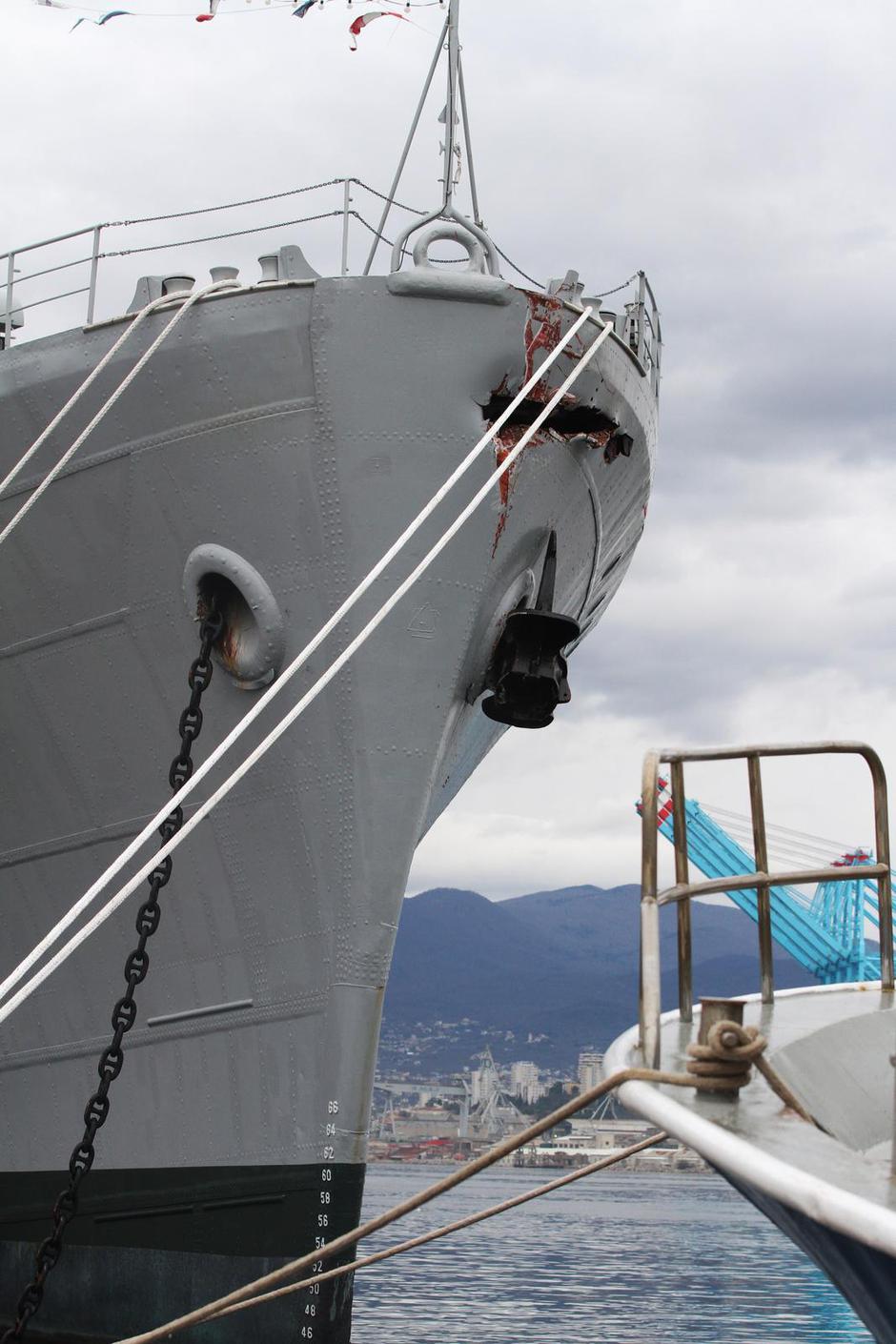 Rijeka: Rupa na pramcu broda Galeb nakon što ga je udario turski teretni brod | Author: Goran Kovacic/PIXSELL