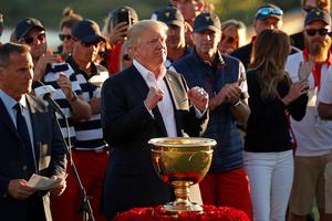 Donald Trump na golf turniru