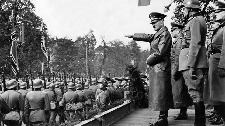 Hitler u Varšavi u Drugom svjetskom ratu