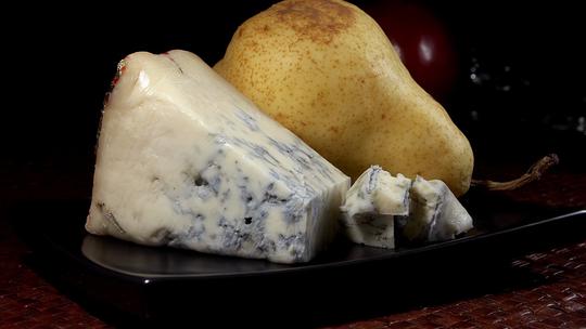 Gorgonzola s kruškom