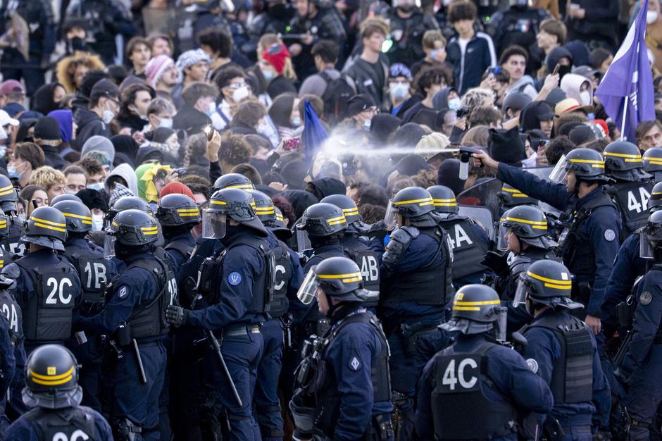France: High School Protesters Clash With Police | Author: Profimedia