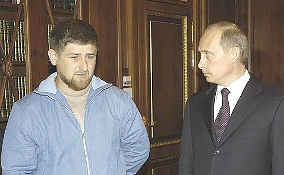 Vladimir Putin meets Ramzan Kadyrov in 2004. | Author: Profimedia