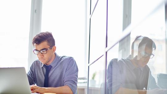 Rad na laptopu