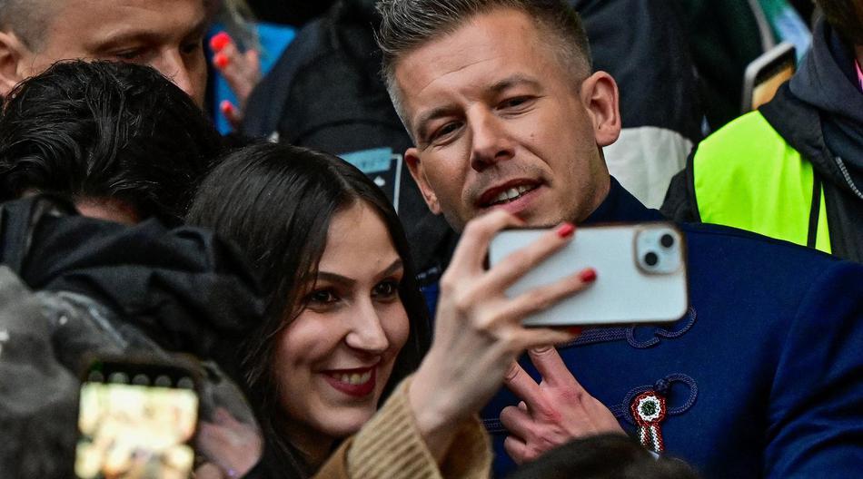 On je Orbanova noćna mora:  'Izvodi tisuće na ulice'