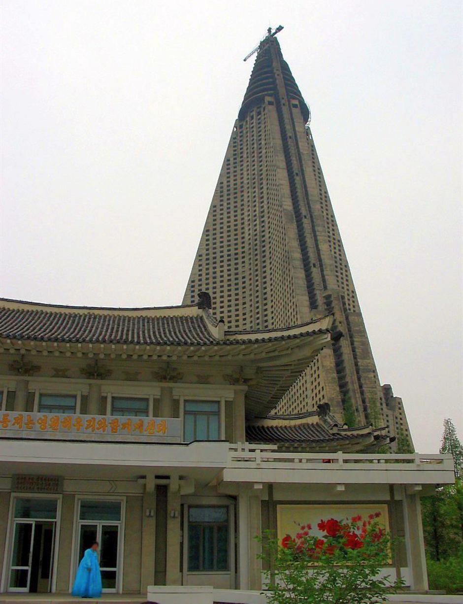 Ryugyong Hotel | Author: Wikipedia Commons