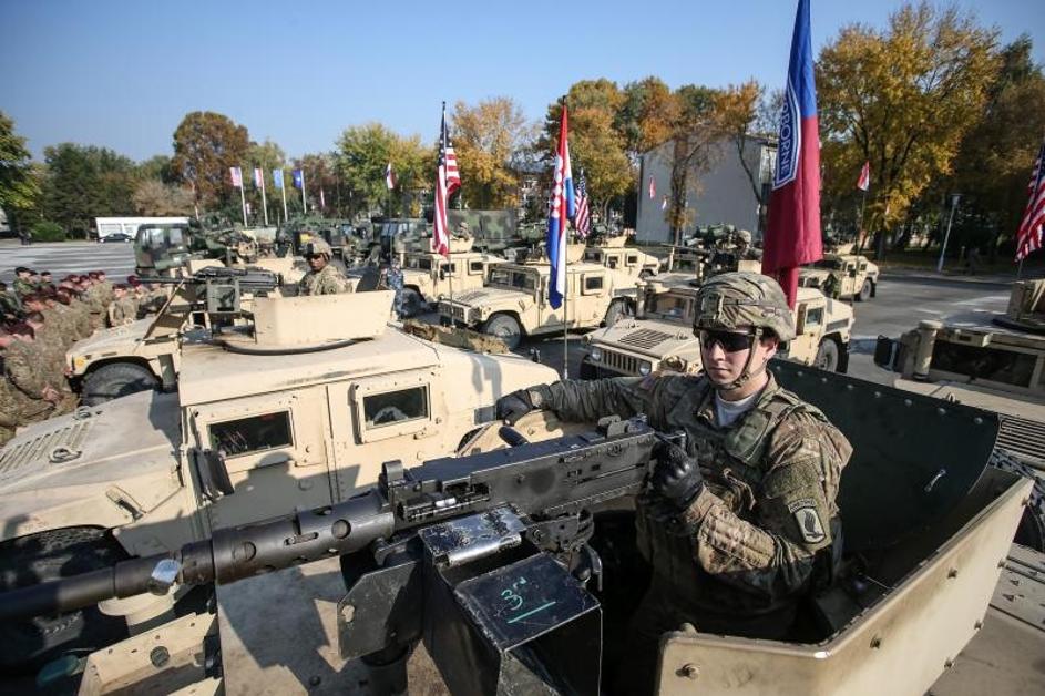 Američke oružane snage i veleposlanica SAD-a posjetili vojarnu Croatia