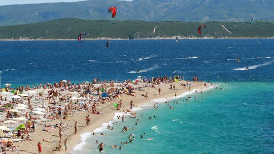 Zlatni rat u Bolu na Braču