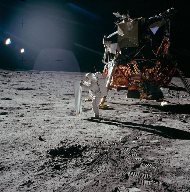 Misija Apollo 11