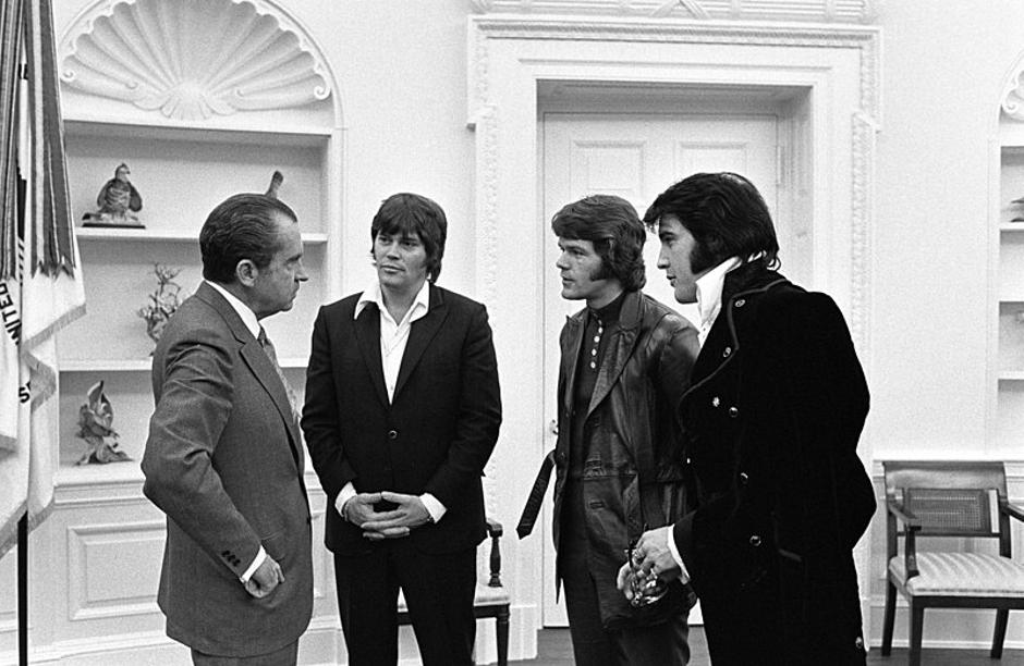 ElvisPresley,Delbert Sonny West i Jerry Schilling s Richardom Nixonom | Author: Wikipedia Commons