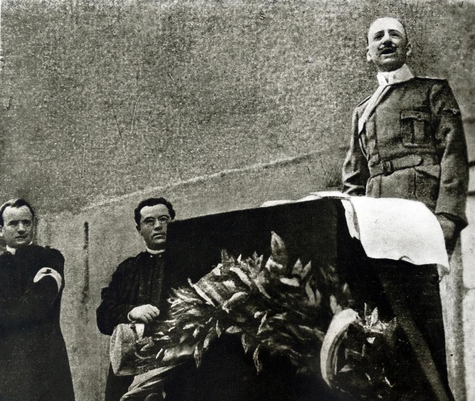 General Gabriele D'Annunzio,(1863 - 1938), Italian writer, poet, journalist | Author: 
