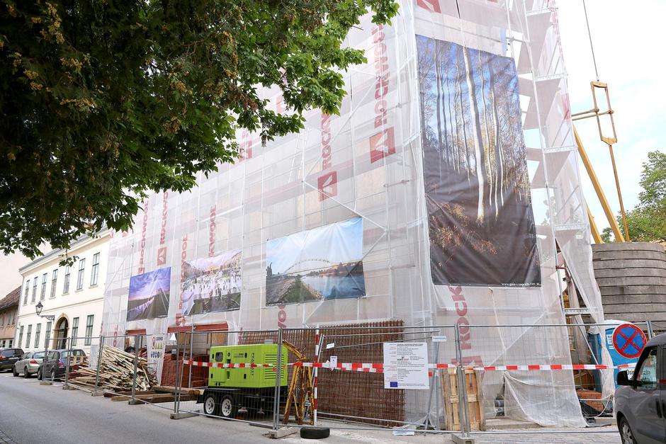 Zagreb:  Neobična izložba na skelama  | Author: Patrik Macek/PIXSELL