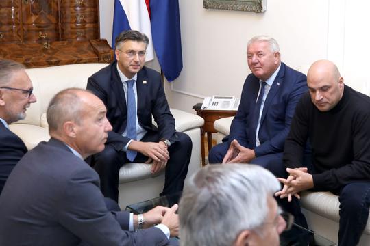 Andrej Plenković sastao se s predstavnicima HVIDRA-e