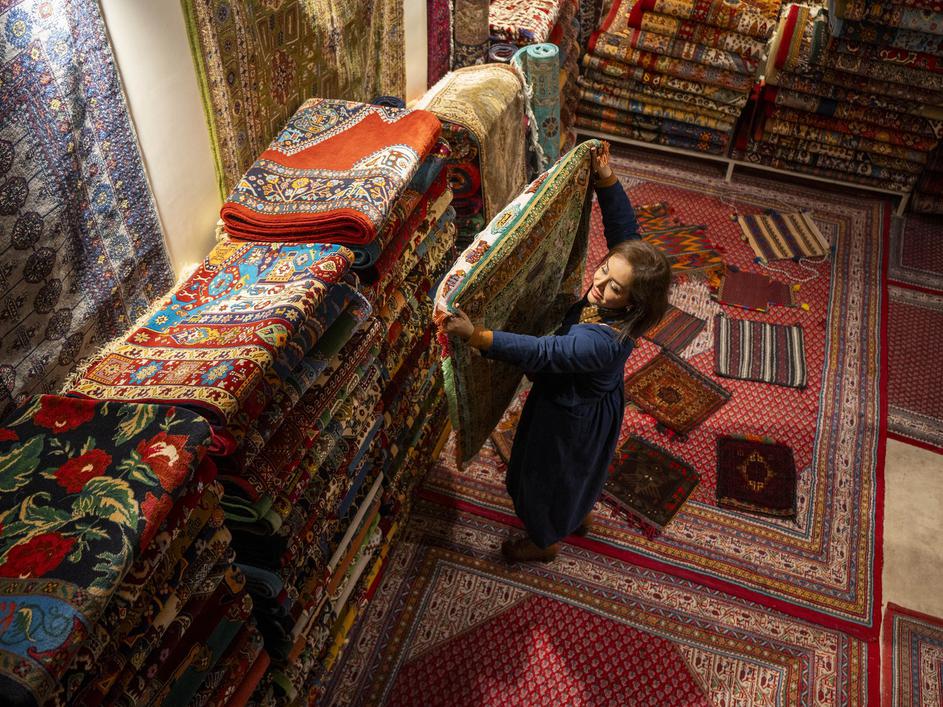 Carpet tradition continues in Tehran's Grand Bazaar