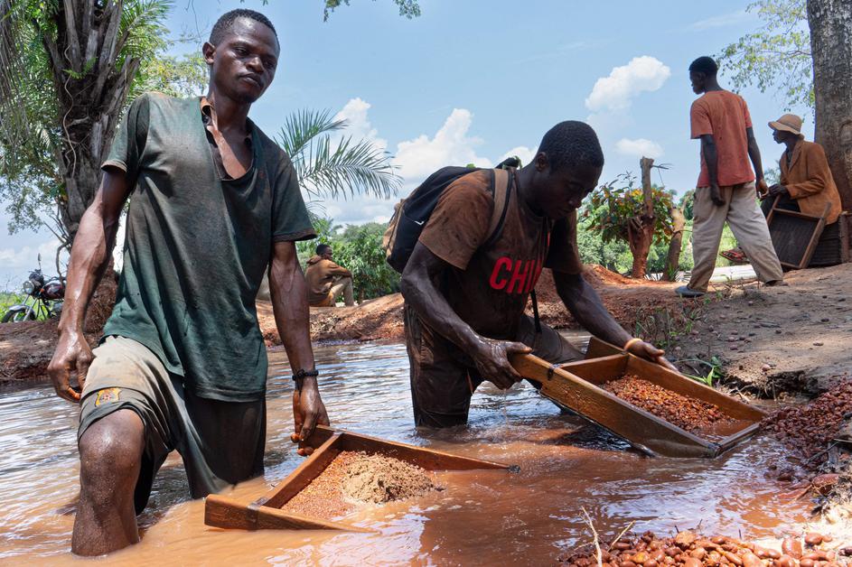 Unofficial mine collapse in Democratic Republic of Congo: 5 dead