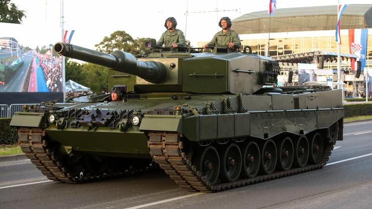 Hrvatska će nabaviti 44 tenka Leopard 2A8 - arhiva