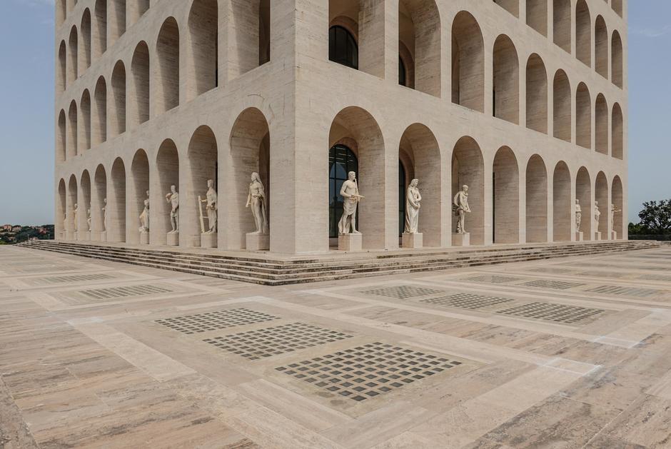 Rom, Palazzo della Civilta Italiana, Ernesto Lapadula, Giovanni Guerrini, Mario Romano // Rome, Palazzo della Civilta Italiana, Ernesto Lapadula, Giovanni Guerrini, Mario Romano | Author: Profimedia