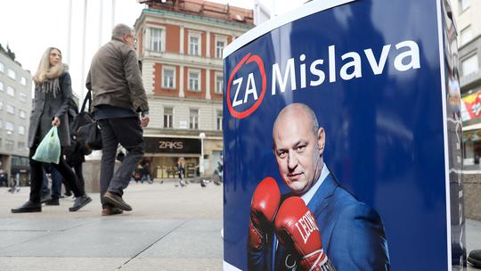 Plakat Mislava Kolakušića