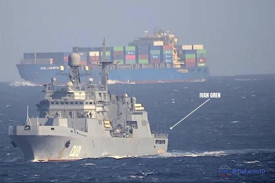 A convoy of Russian ships is set to sail through the English Channel and North Sea with thousands of tons of military equipment Vladimir Putin has been forced to repatriate after the loss of his naval bases in Syria after the toppling of close ally Bashar | Author: Profimedia