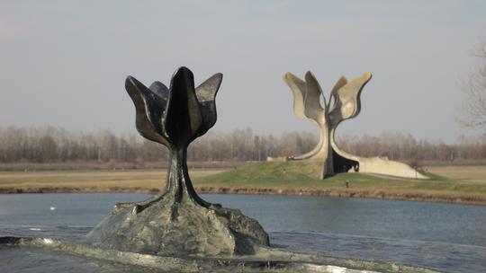 Kameni cvijet, Jasenovac