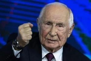 An artificially aged image of Vladimir Putin.